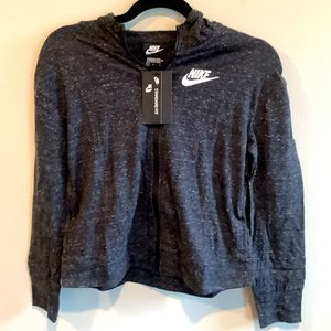 Nike NWT Girls Standard fit hoodie